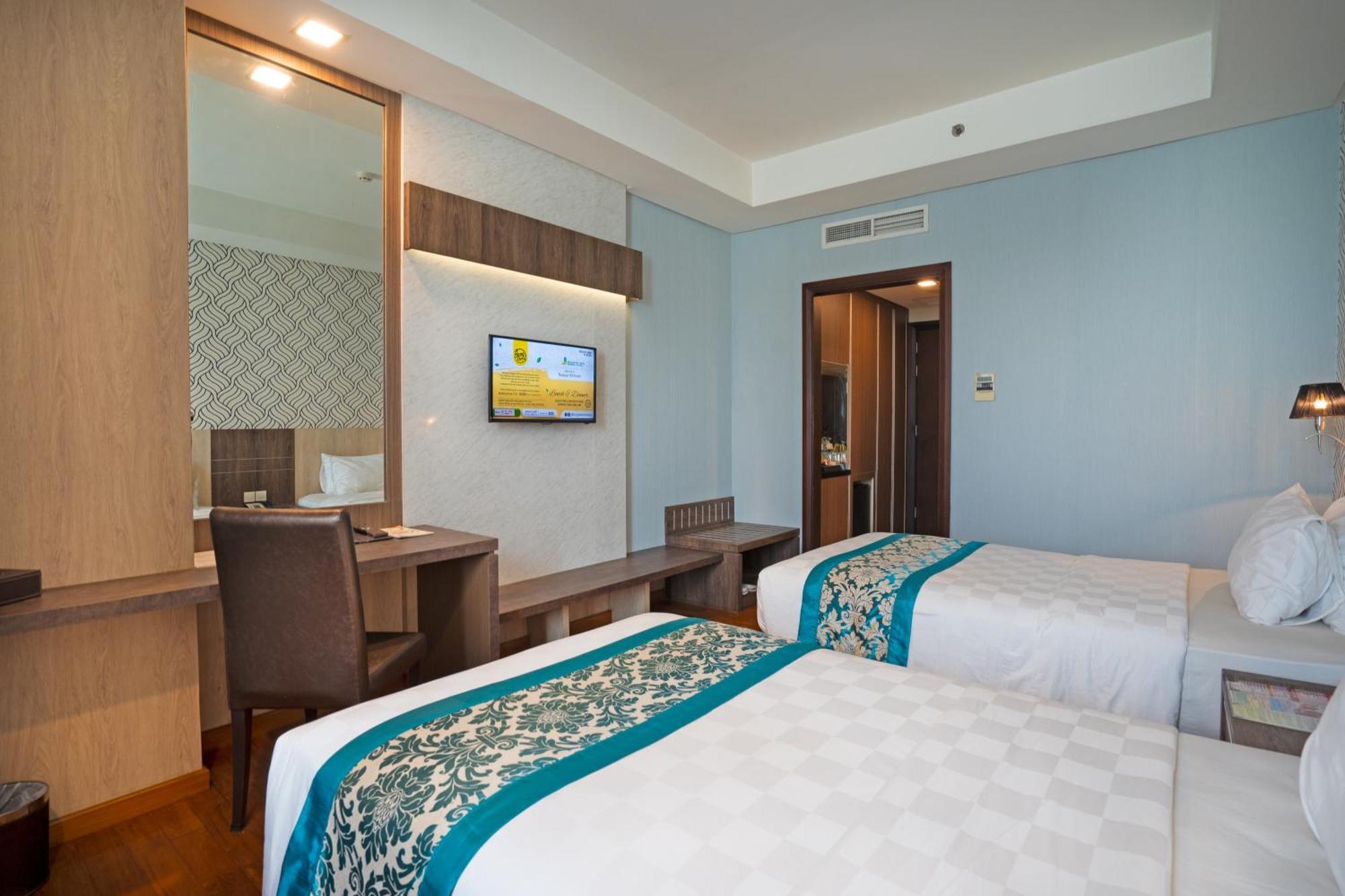 Nagoya Hill Hotel Batam Exterior foto