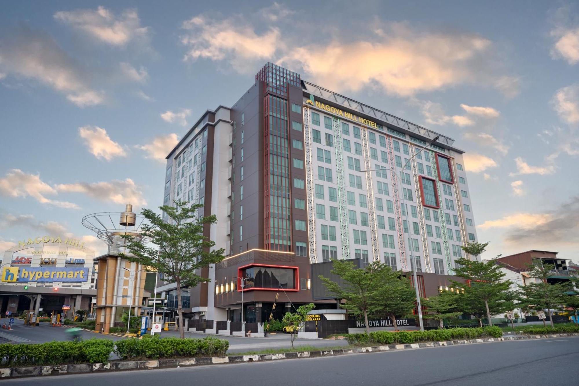 Nagoya Hill Hotel Batam Exterior foto