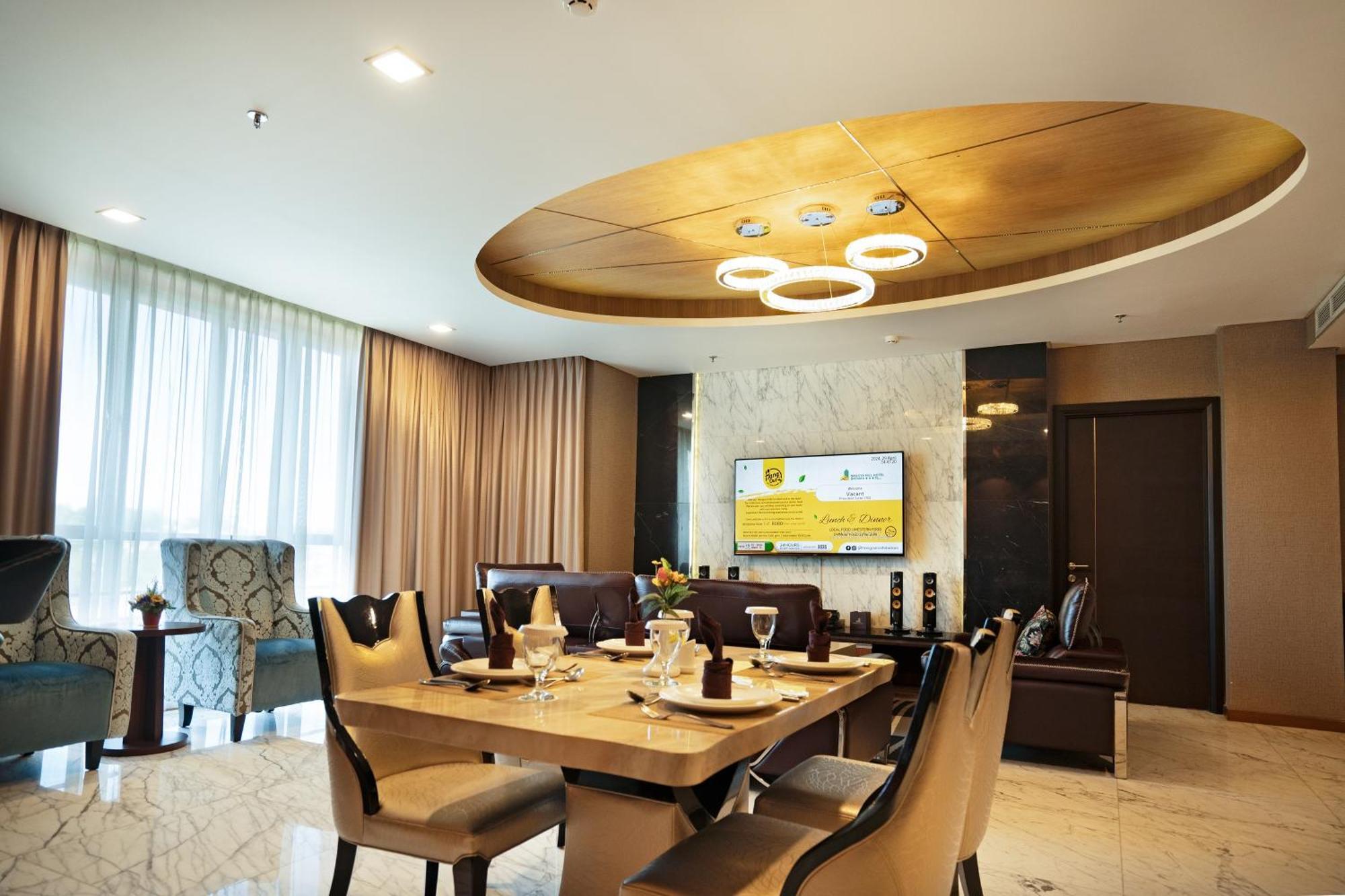 Nagoya Hill Hotel Batam Exterior foto
