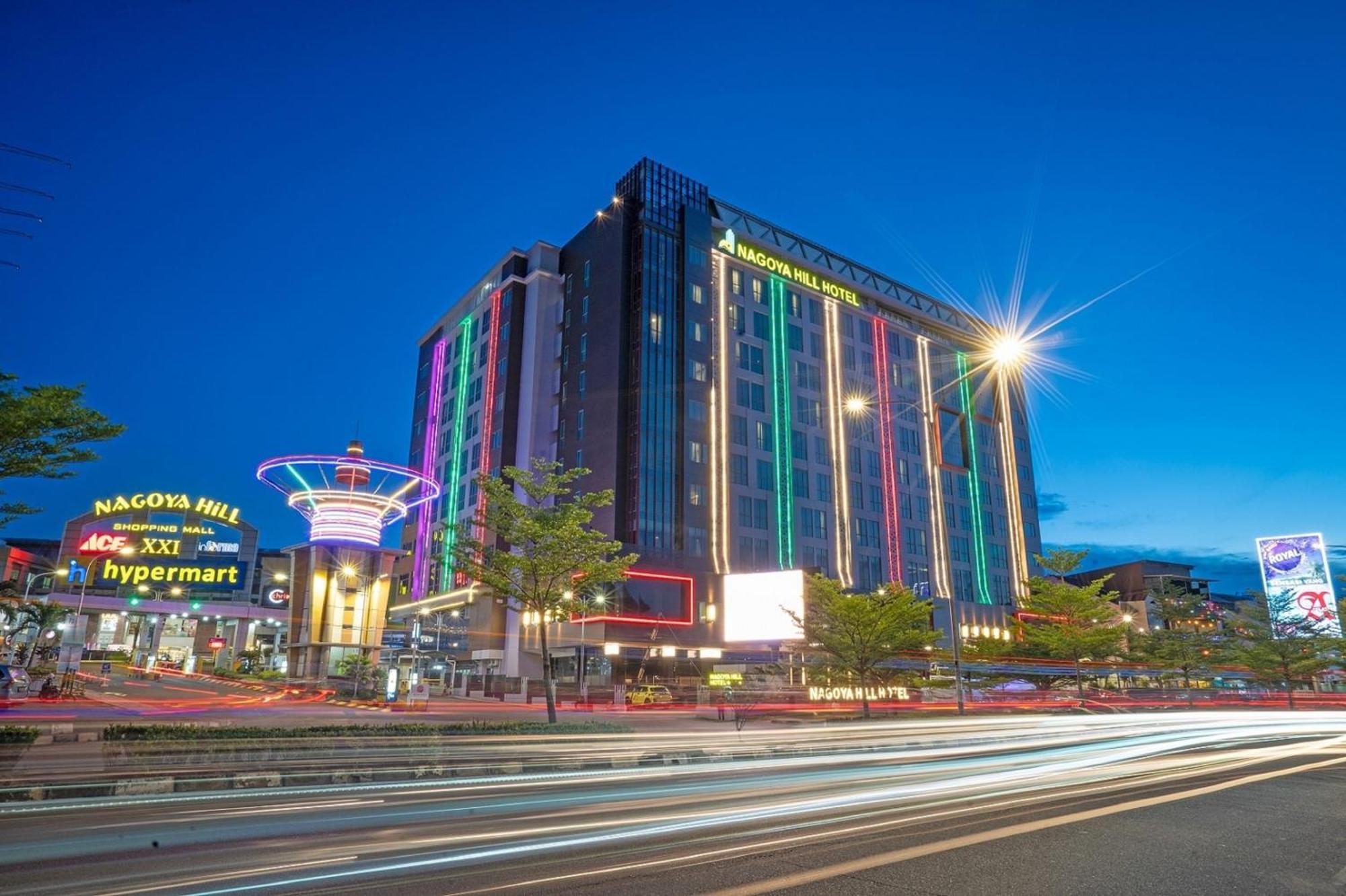 Nagoya Hill Hotel Batam Exterior foto