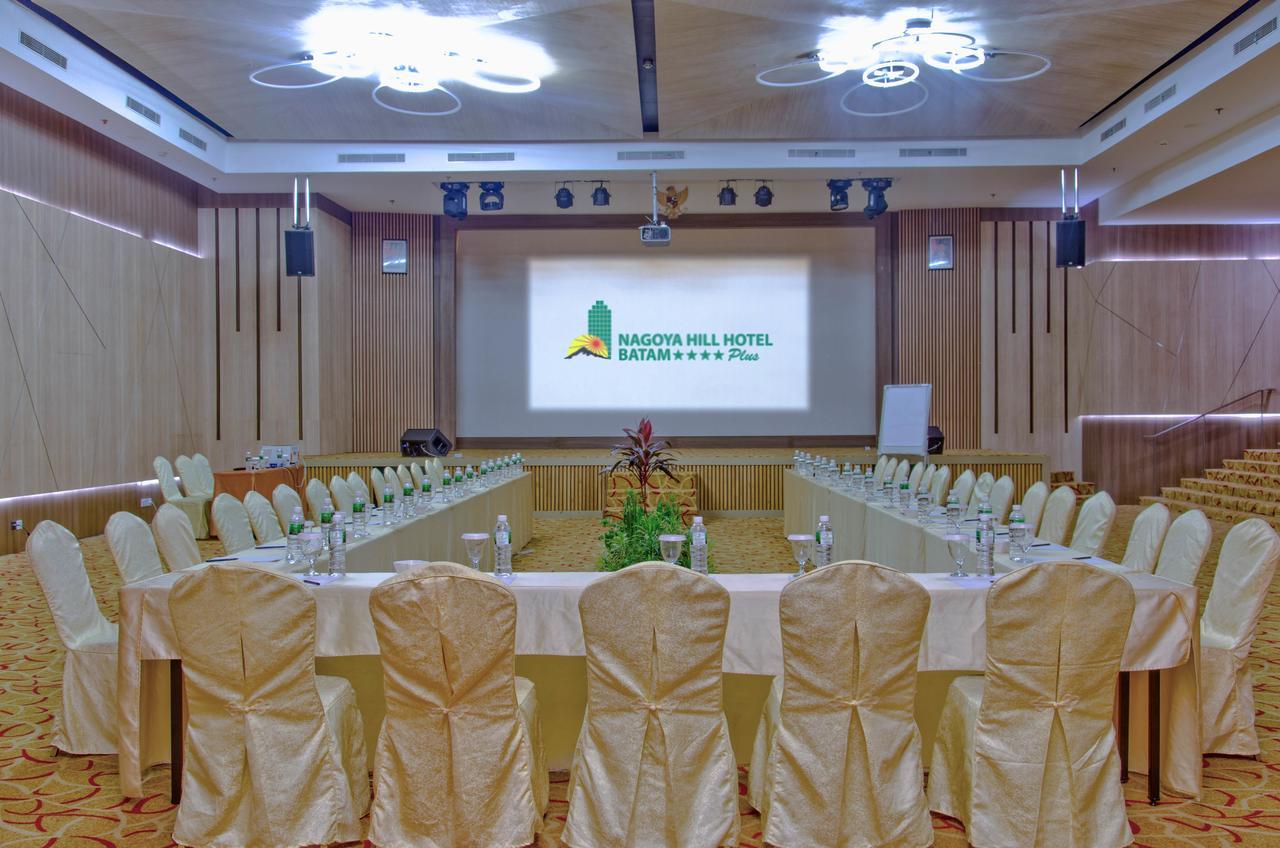 Nagoya Hill Hotel Batam Exterior foto